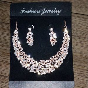 Gorgeous Necklace  For  Women.